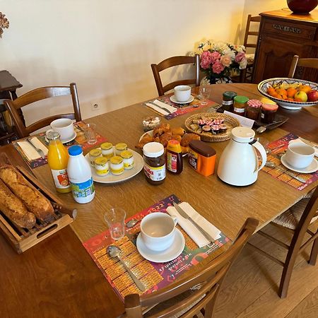 Bed and Breakfast Les Crepinieres Chartres Exterior foto